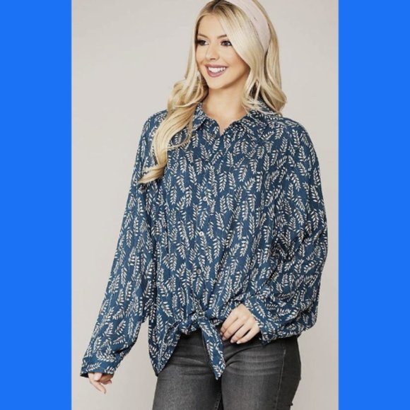 New GIGIO Size M L Indigo Blue Cream Leaf Print Button Down Front Tie Top - Picture 1 of 5